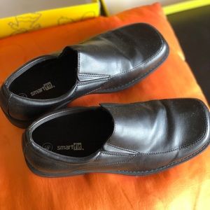Smart fit shoes boys